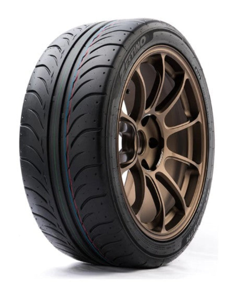 Zestino 07R 235/40/18